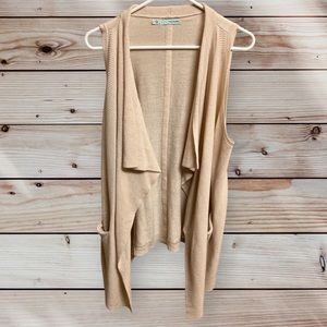 Maurices Sweater Vest Cardigan Light Tan Womans Medium